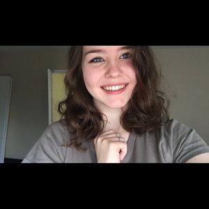 Meet your Posher, April